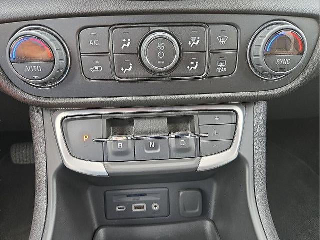 2023 GMC Terrain FWD 4dr SLT