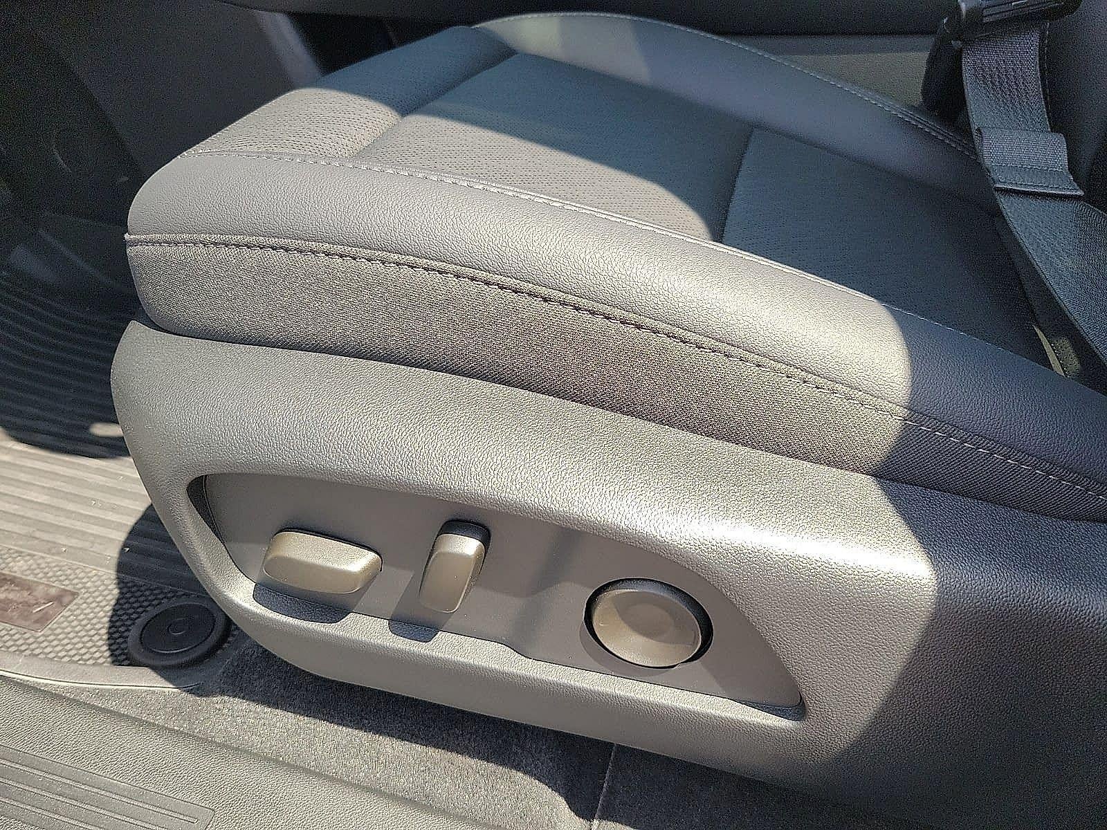 2027 Chevrolet Equinox FWD LT
