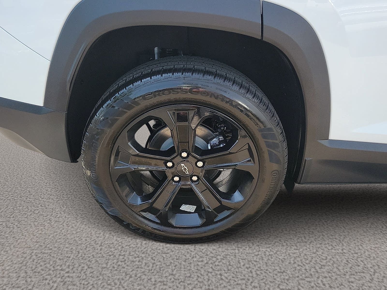 2027 Chevrolet Equinox FWD LT