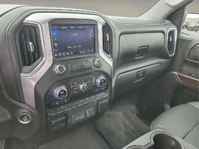 2021 GMC Sierra 1500 Crew Cab Short Box 4-Wheel Drive SLT