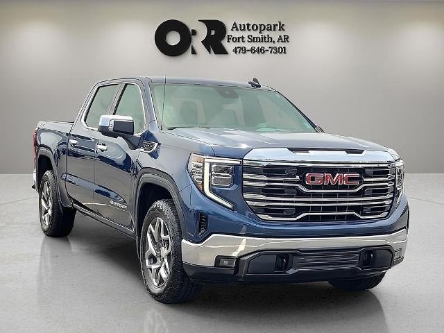 2023 GMC Sierra 4WD Crew Cab Short Box SLT's photo