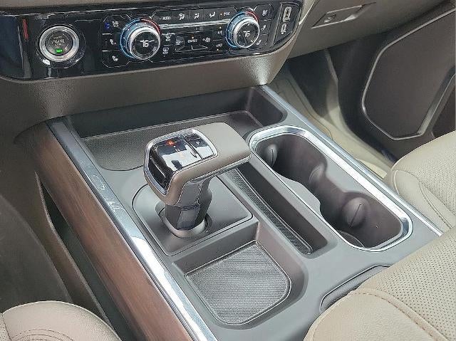 2023 GMC Sierra 1500 Crew Cab Short Box 4-Wheel Drive SLT