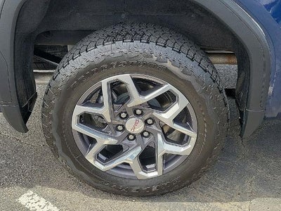 2023 GMC Sierra 1500 Crew Cab Short Box 4-Wheel Drive SLT