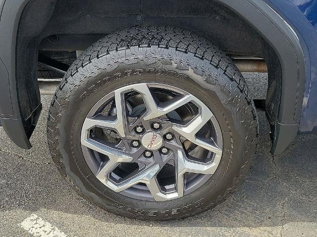 2023 GMC Sierra 1500 Crew Cab Short Box 4-Wheel Drive SLT