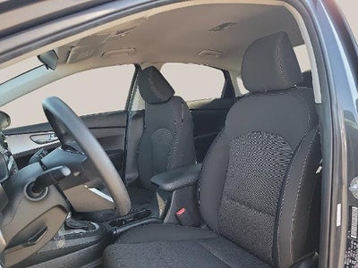 2024 Kia Forte LXS IVT