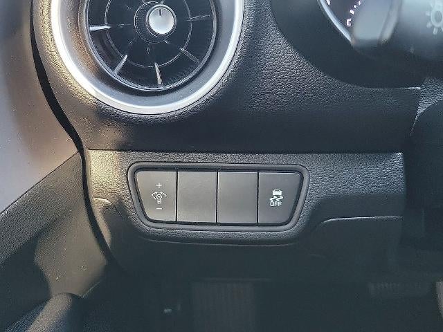 2024 Kia Forte LXS IVT