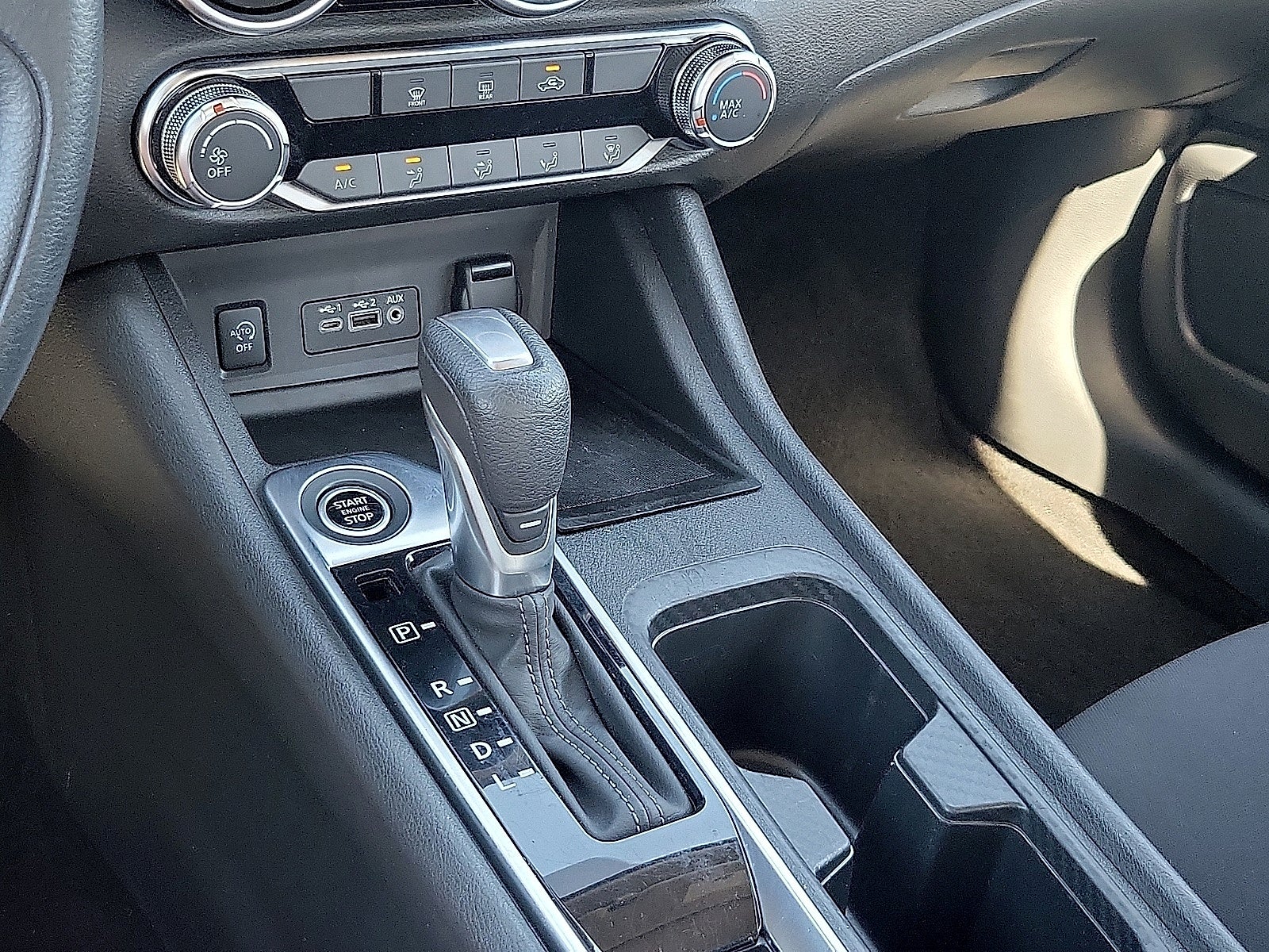2025 Nissan Sentra SV CVT