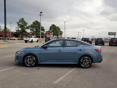 2025 Nissan Sentra SR CVT