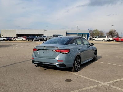 2025 Nissan Sentra SR CVT
