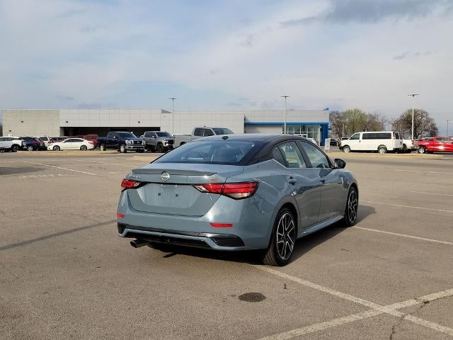 2025 Nissan Sentra SR CVT