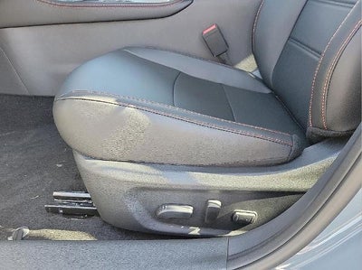 2025 Nissan Sentra SR CVT