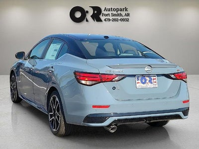 2025 Nissan Sentra SR CVT