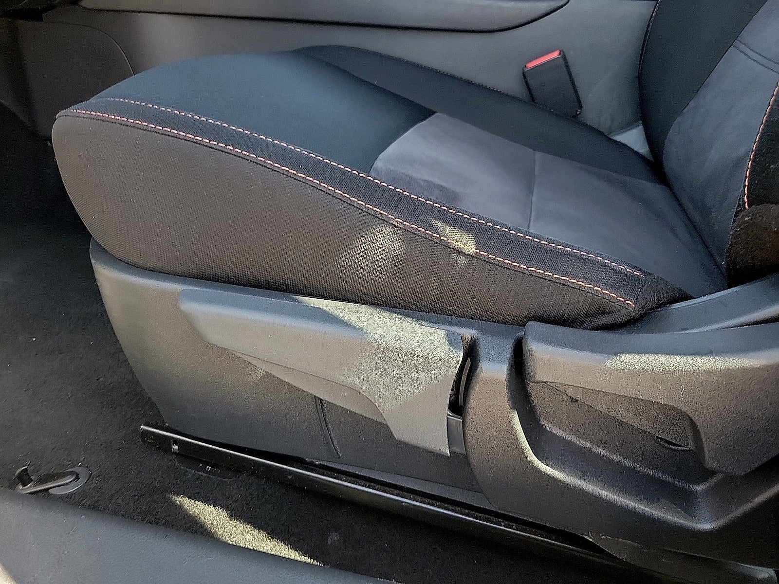 2025 Nissan Sentra SR CVT