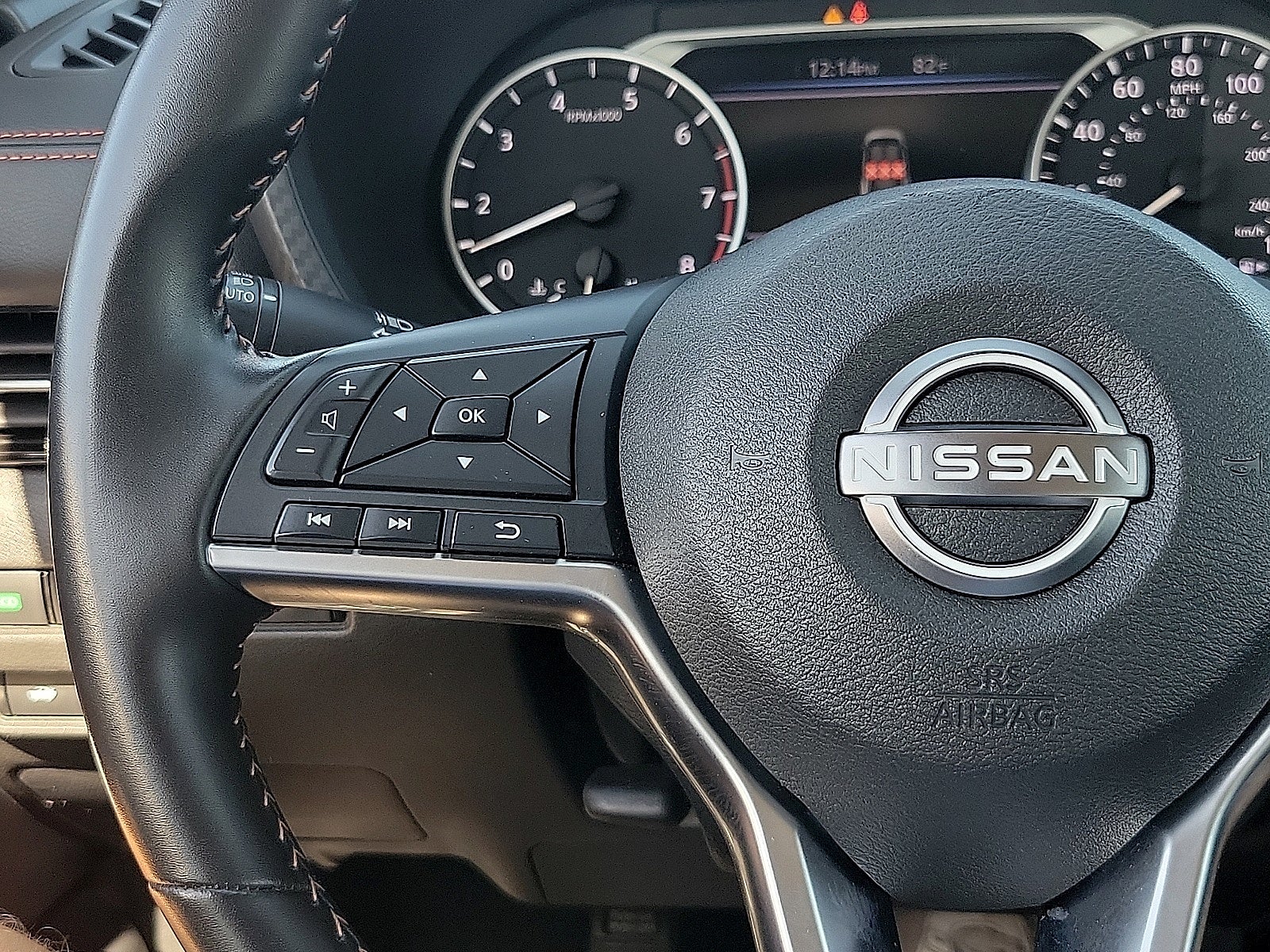 2025 Nissan Sentra SR CVT