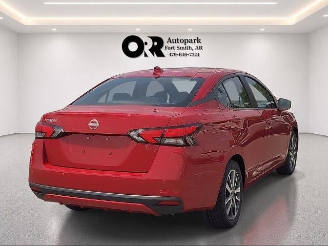 2025 Nissan Versa SV CVT