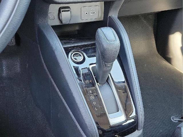 2025 Nissan Versa SV CVT