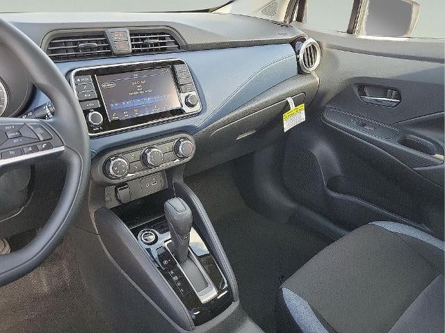 2025 Nissan Versa SV CVT