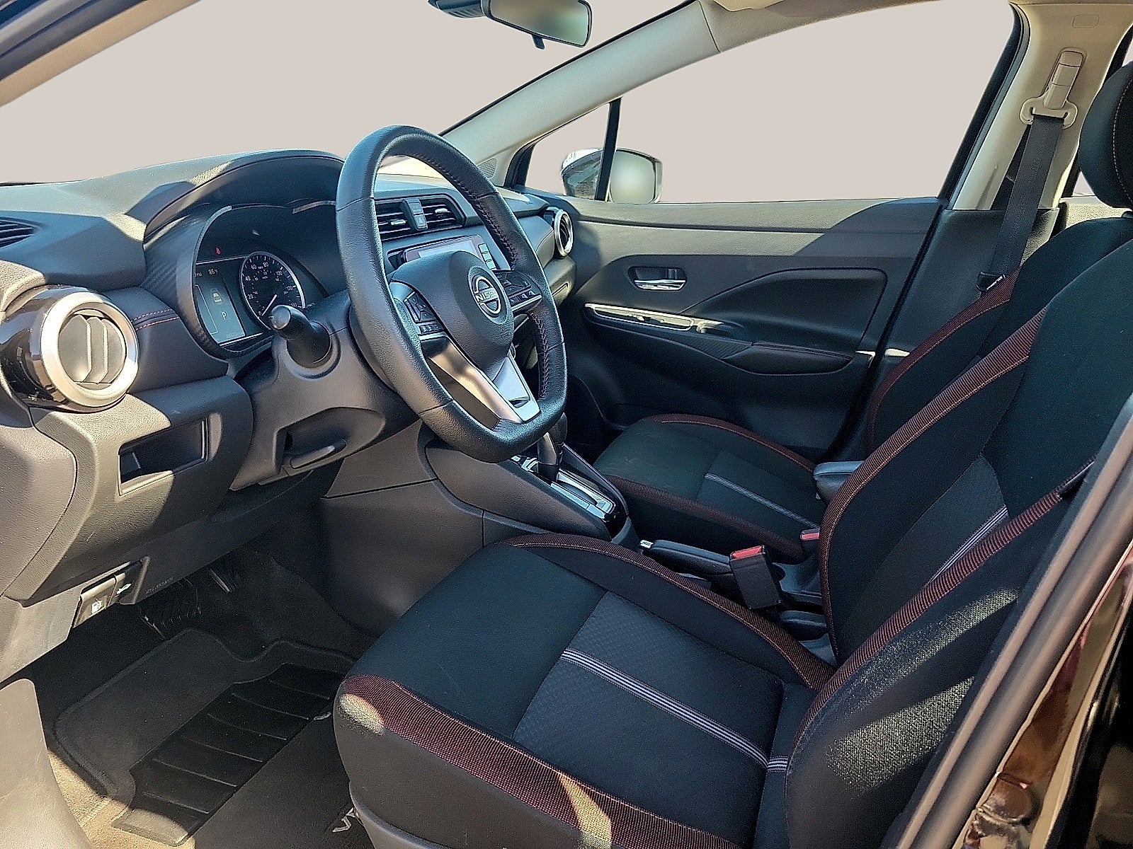 2024 Nissan Versa SR CVT