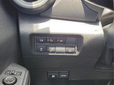 2025 Nissan Kicks Play S FWD