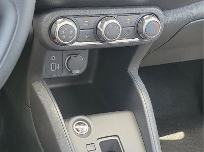 2025 Nissan Kicks Play S FWD