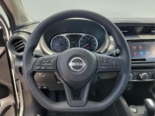 2025 Nissan Kicks Play S FWD