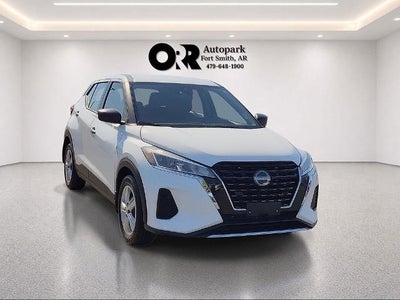 2025 Nissan Kicks Play S FWD