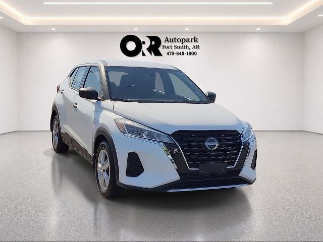 2025 Nissan Kicks Play S FWD