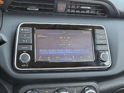 2025 Nissan Kicks Play S FWD