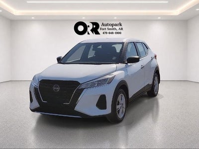 2025 Nissan Kicks Play S FWD