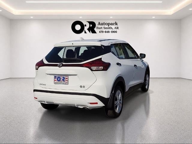 2025 Nissan Kicks Play S FWD