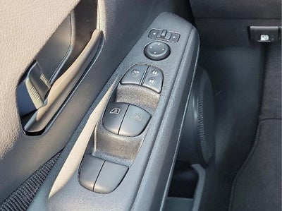 2025 Nissan Kicks Play S FWD