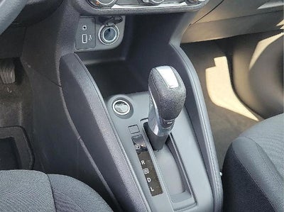 2025 Nissan Kicks Play S FWD