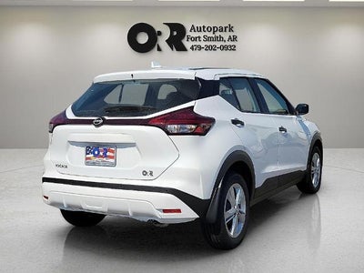 2025 Nissan Kicks Play S FWD