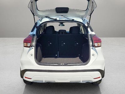 2025 Nissan Kicks Play S FWD