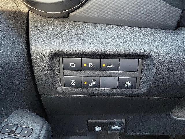 2025 Nissan Kicks Play S FWD