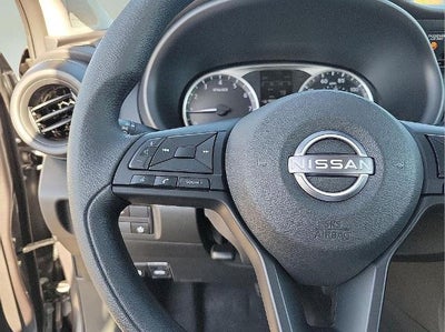 2025 Nissan Kicks Play S FWD