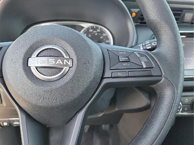 2025 Nissan Kicks Play S FWD
