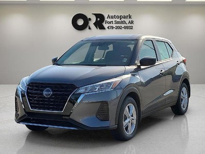 2025 Nissan Kicks Play S FWD