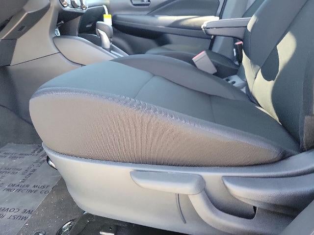 2025 Nissan Kicks Play S FWD