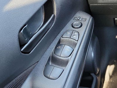 2025 Nissan Kicks Play S FWD