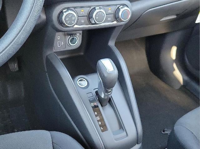 2025 Nissan Kicks Play S FWD