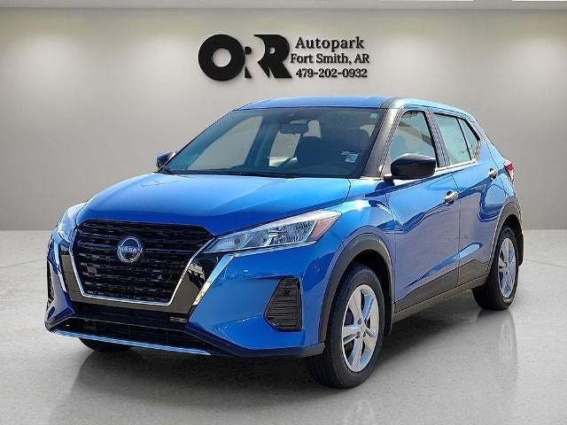 2025 Nissan Kicks Play S FWD