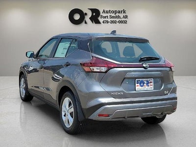 2025 Nissan Kicks Play S FWD