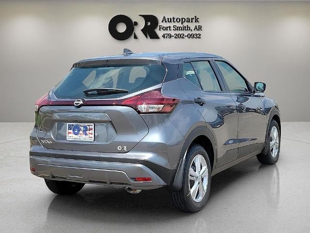 2025 Nissan Kicks Play S FWD
