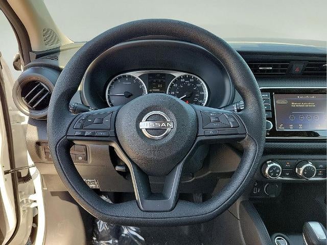 2025 Nissan Kicks Play S FWD