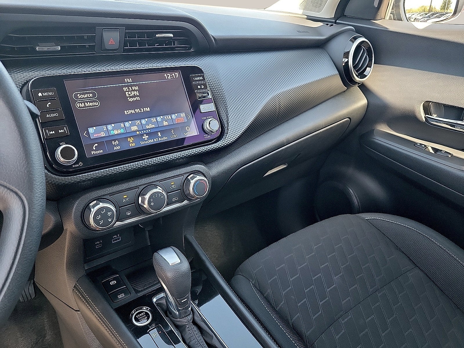 2023 Nissan Kicks SV FWD