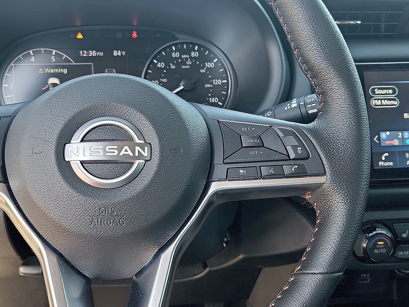 2024 Nissan Kicks SR FWD
