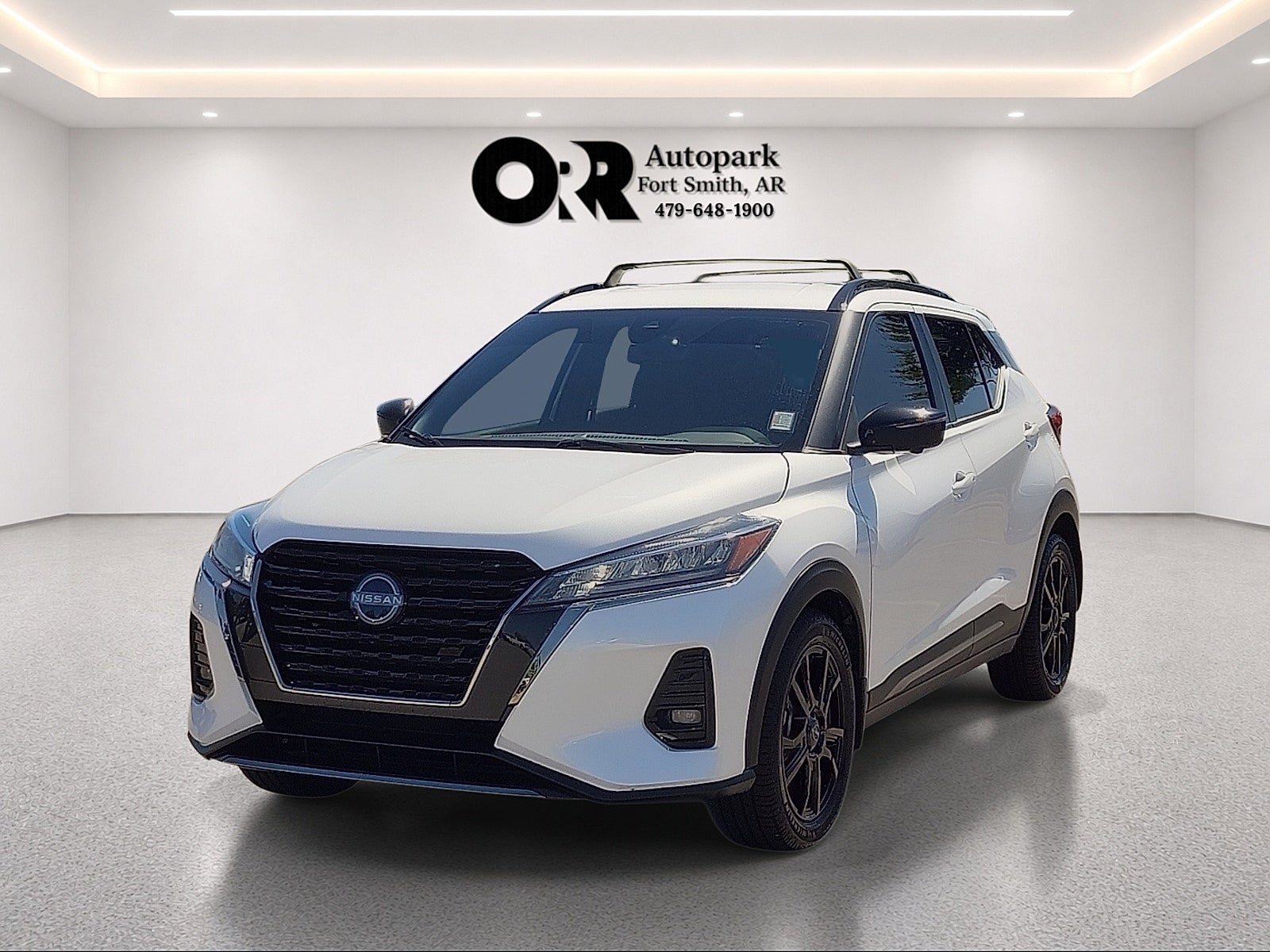 2024 Nissan Kicks SR FWD
