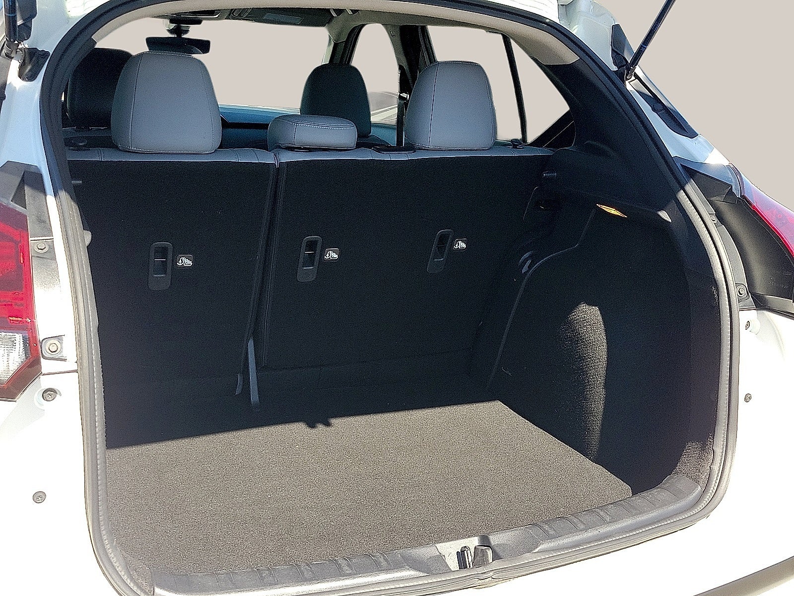 2024 Nissan Kicks SR FWD