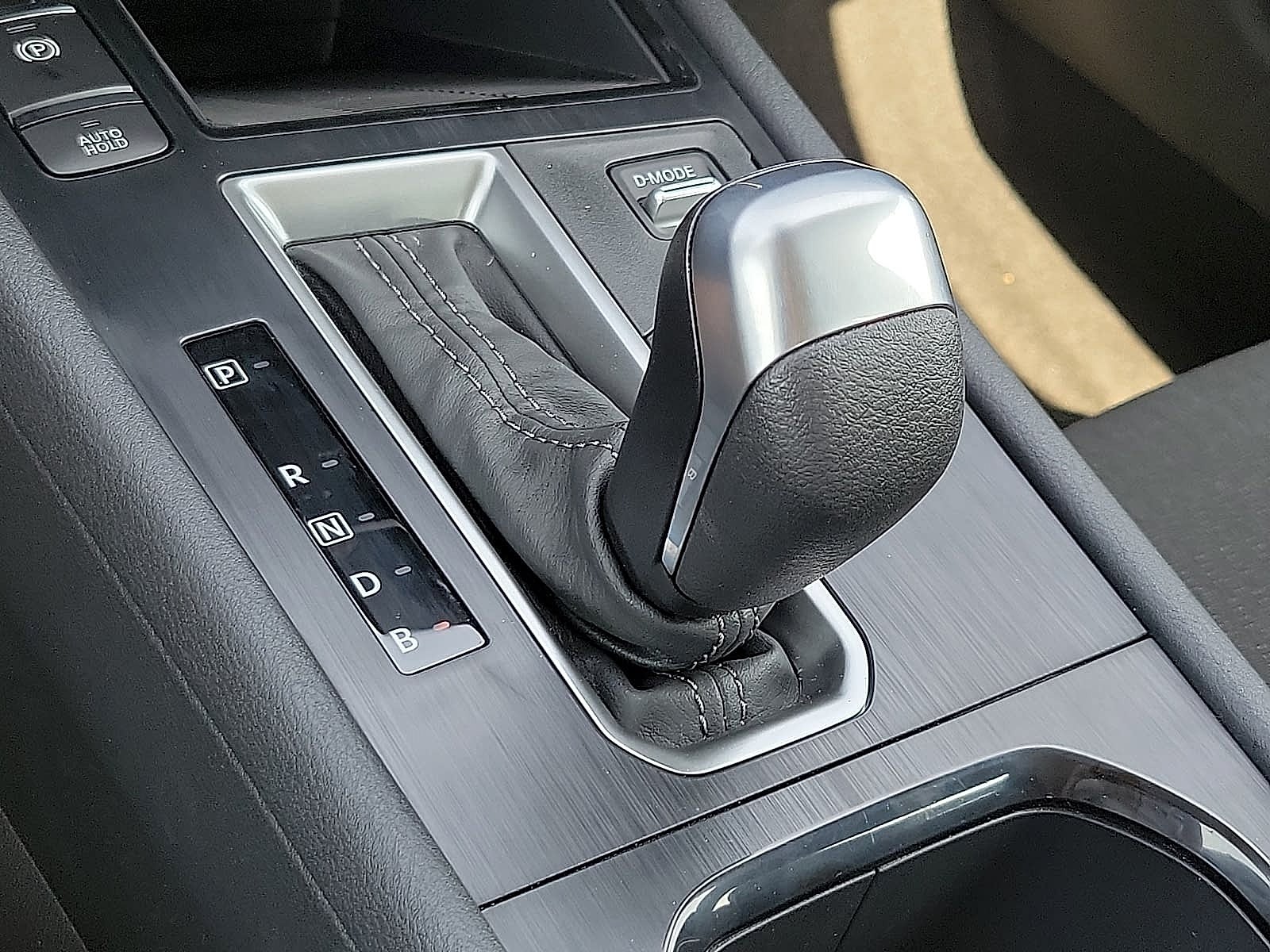 2027 Nissan Kicks S FWD